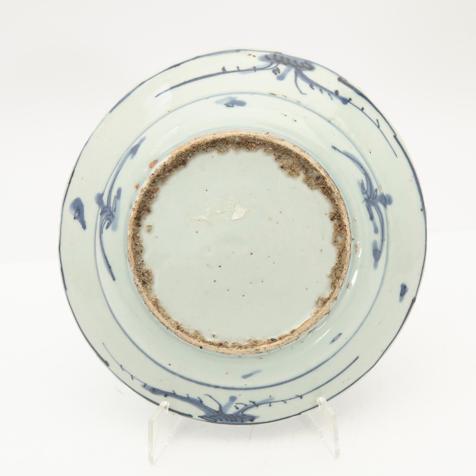 Bowl and plate, porcelain, Ming dynasty, China, 1368-1643.