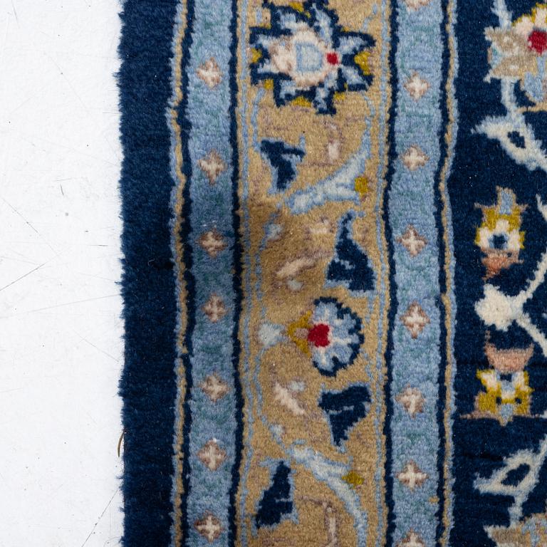 Matta, Keshan, ca 519 x 359 cm.