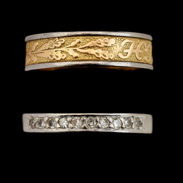 RINGAR, 2 st, 18K vit och rödguld, 1960-tal. Vikt ca 9 gram.