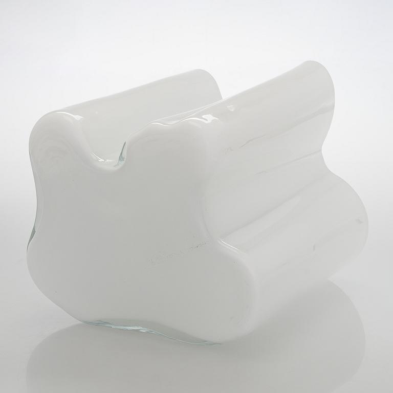 Alvar Aalto, a 3031 glass vase, signed Alvar Aalto - 3031.