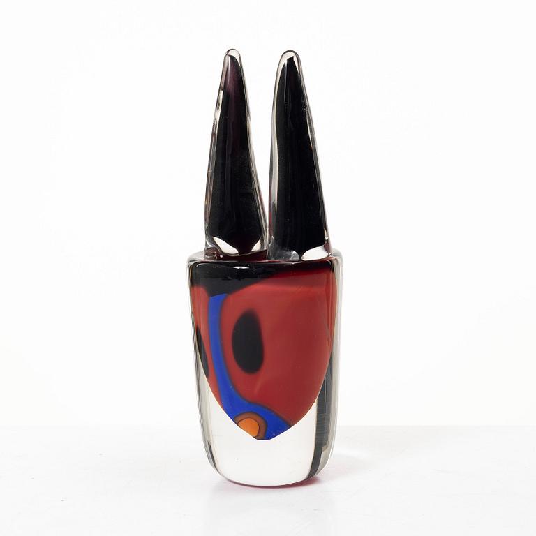 Erik Höglund, a glass scukpture/vase, Studioglas Strömbergshyttan, Sweden, 1992.