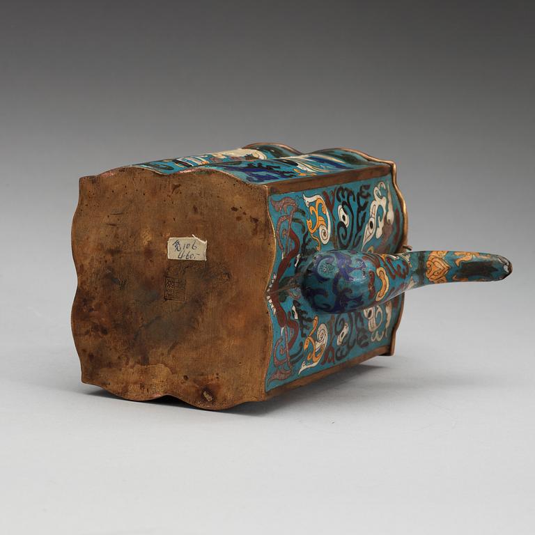 TEKANNA med LOCK, cloisonné, sen Qing dynasti.