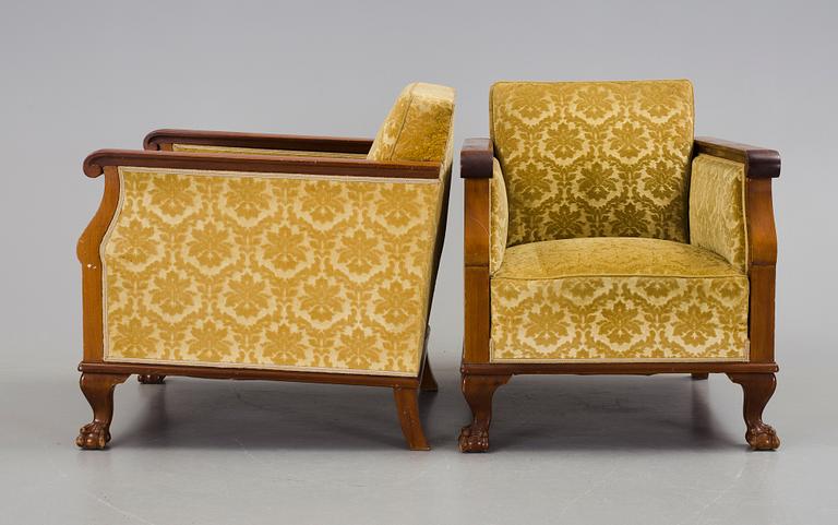 FÅTÖLJER, ett par, 1900-talets andra kvartal.