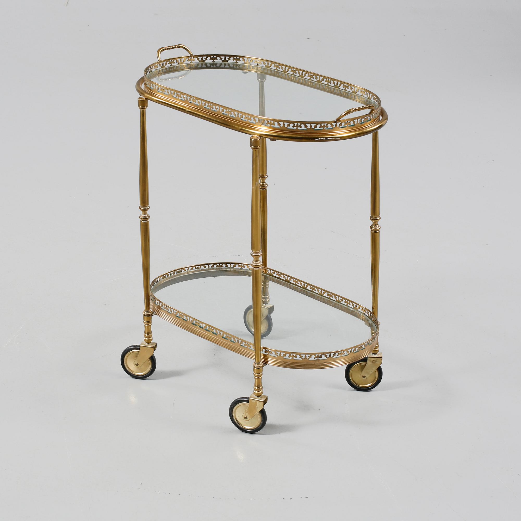 SERVERINGSVAGN, 1900-talets andra hälft.