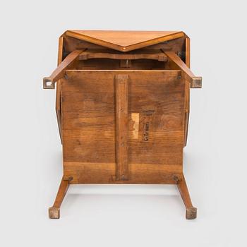 Drop-leaf table, Sweden, early 20th century.