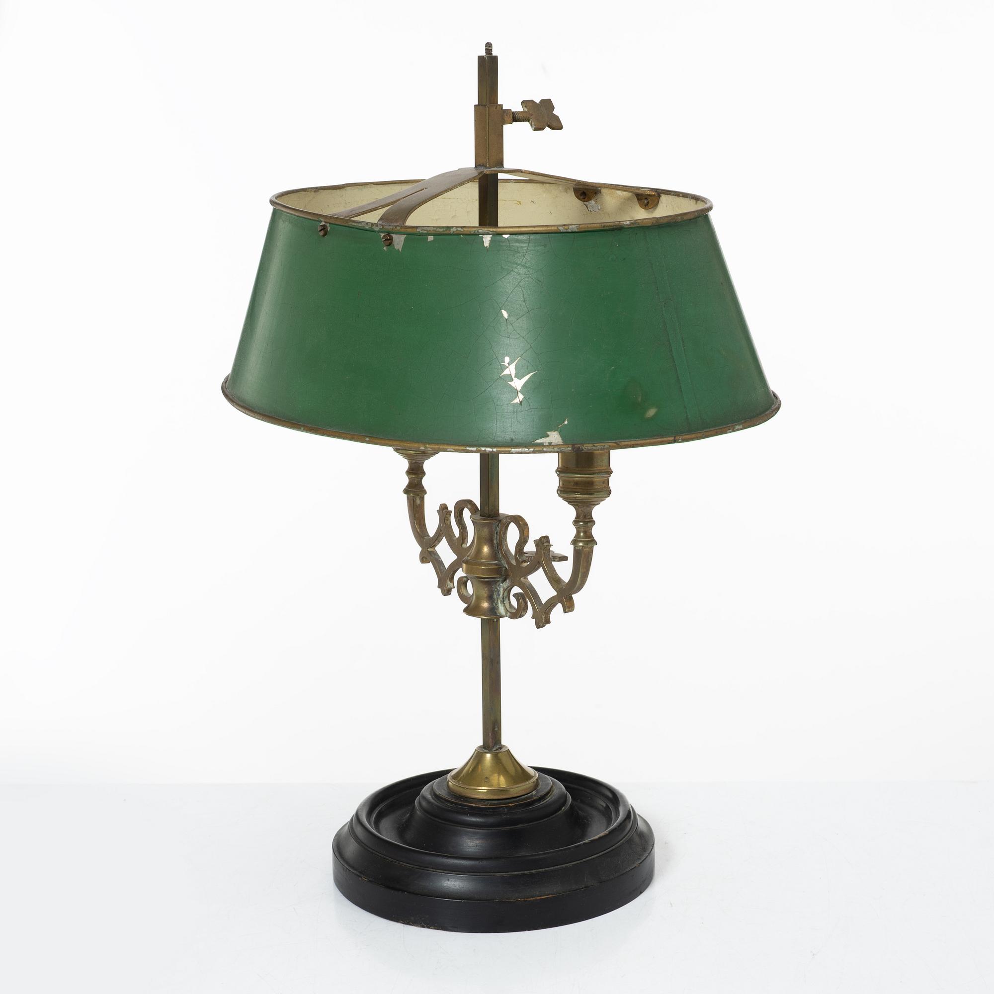 Skrivbordslampa för två ljus, sk bouilottelampa, 1800-talets slut.