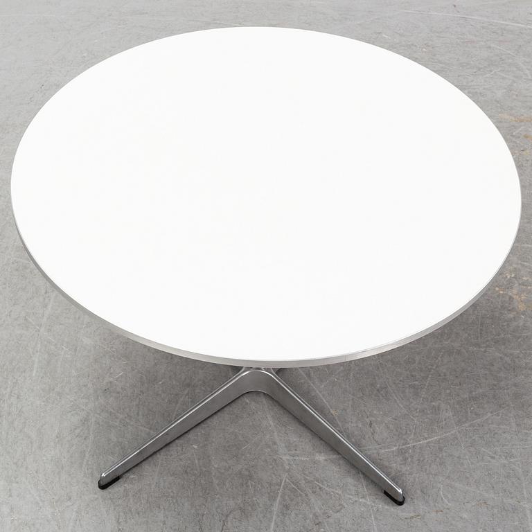 A 'Circular' coffee table by Arne Jacobsen, Piet Hein & Bruno Mathsson for Fritz Hansen, dated 2004, designed 1968.