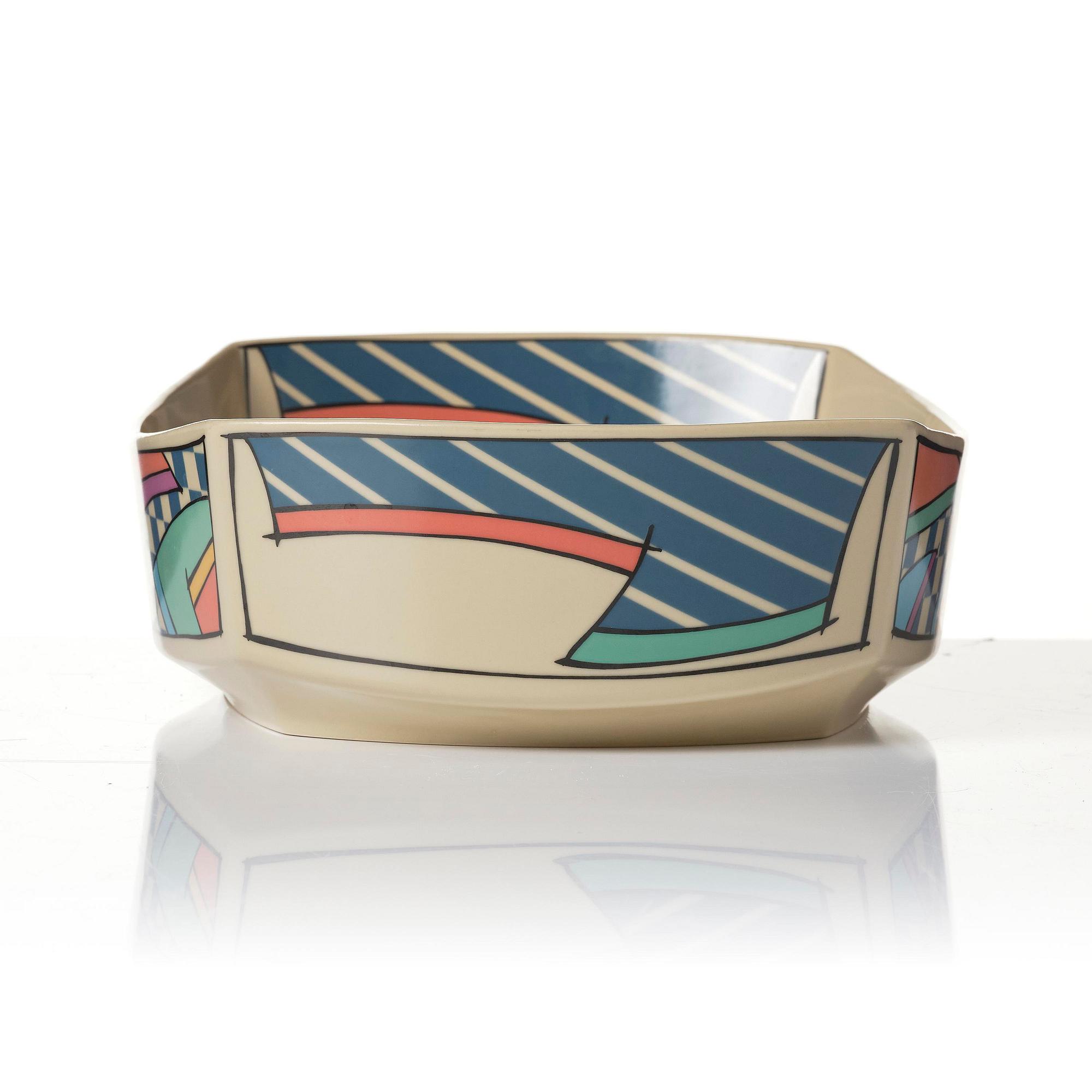 Dorothy Hafner, a 47-piece "Flash" ceramic dinner service, Rosenthal, Germany, post 1984.