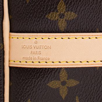 A "Speedy Bandouliere 25" by Louis Vuitton 2016.