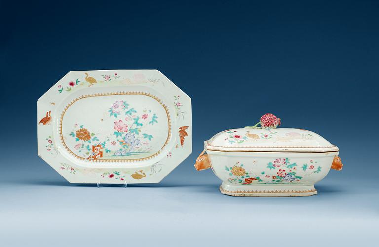 TERRIN med LOCK samt STEKFAT, kompaniporslin. Qing dynastin, Qianlong (1736-95).