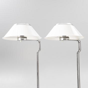 Per Sundstedt, golvlampor, ett par,  samt bordslampa, "Mars", Kosta Lampan, resp Ateljé Lyktan, sent 1900-tal.