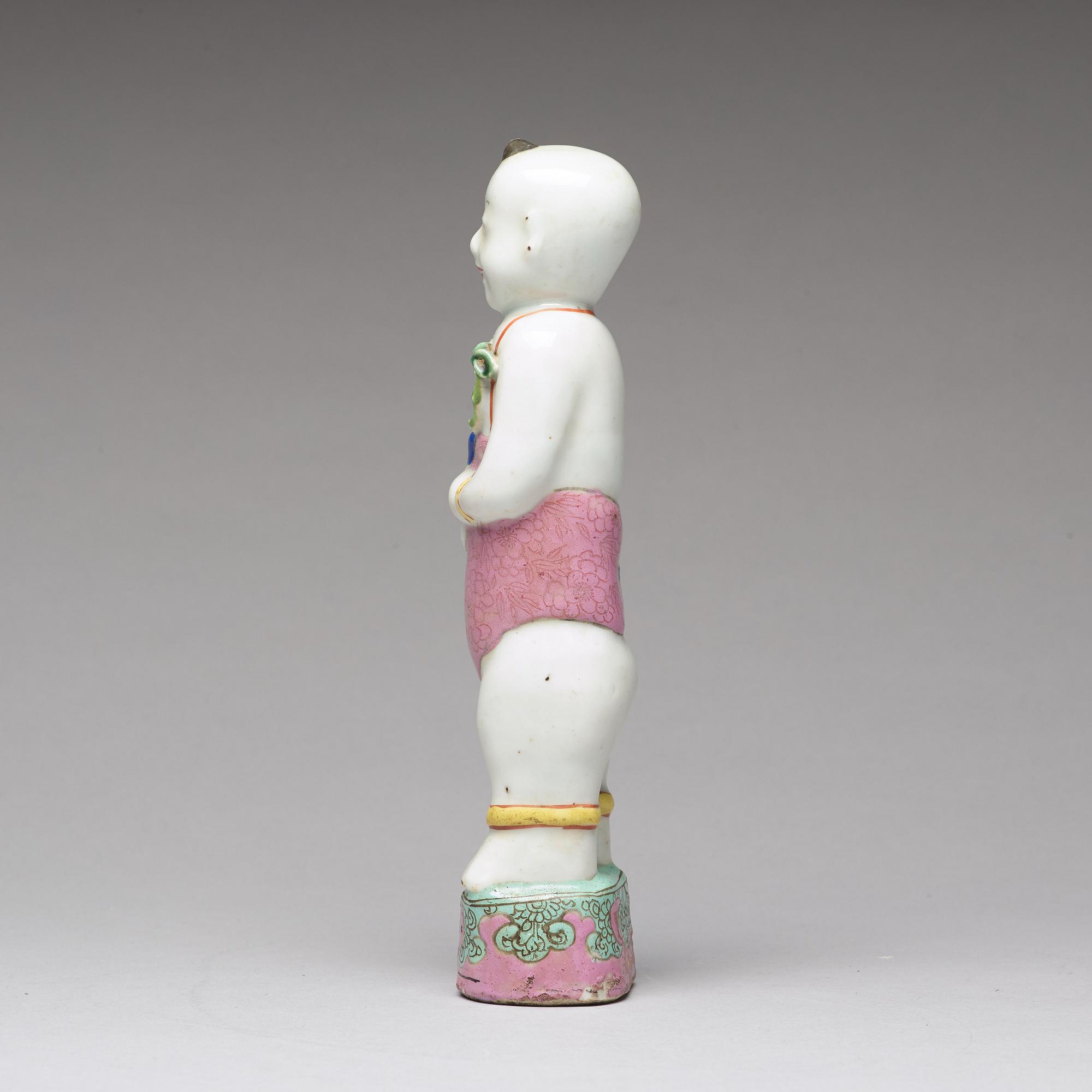 FIGURIN, porslin. Qingdynastin, 1700-tal.