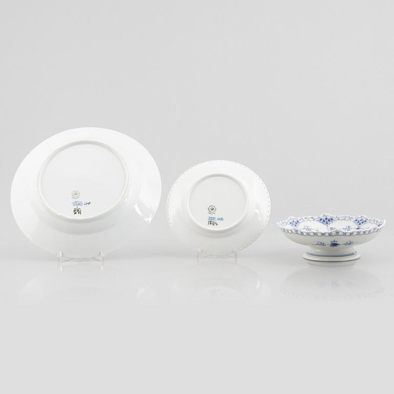 Royal Copenhagen, a 49-piece "Blue Fluted" porcelain service, half and full lace, Denmark.
