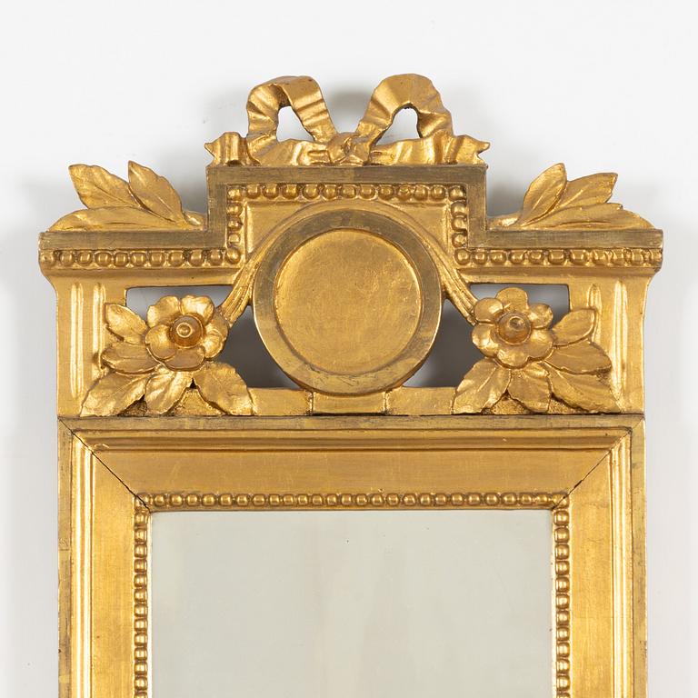 Spegel, gustaviansk, 1700-talets slut.