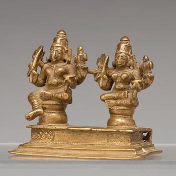 GUDOMAR, tre stycken, kopparlegering. Indien, 1800-tal.