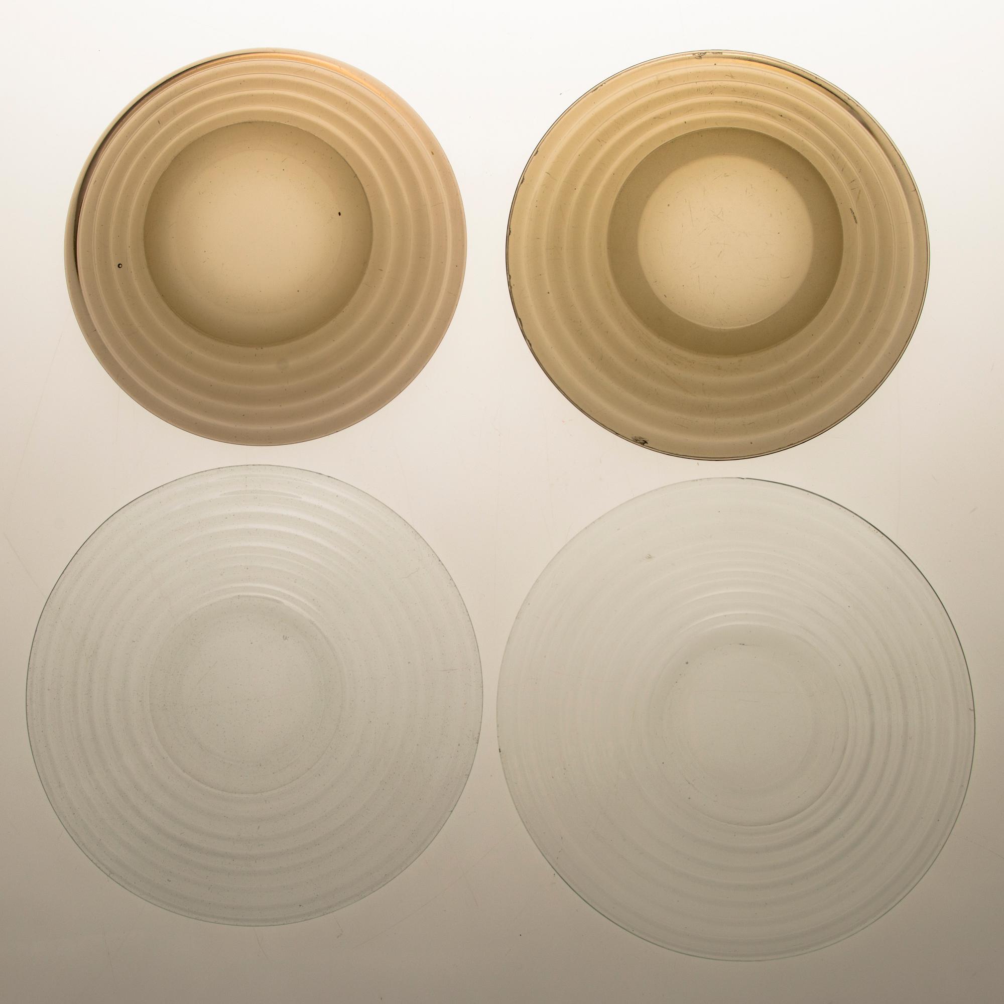 AINO AALTO, VAS och TALLRIKAR, 4 st, glas, Karhula 1930-tal.