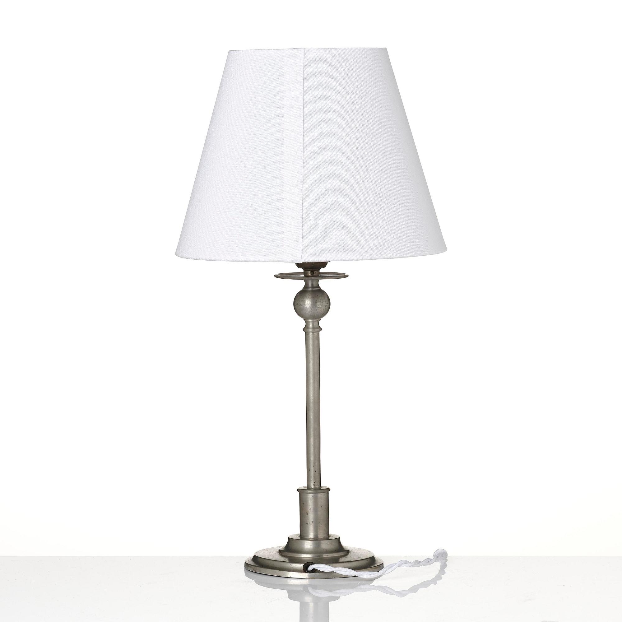 Firma Svenskt Tenn, a pewter table lamp model "A 520", Stockholm, 1928.