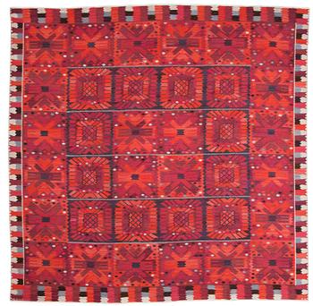 CARPET. "Röda nejlikan". Tapestry weave. 396,5 x 404,5 cm. Signed AB MMF BN.