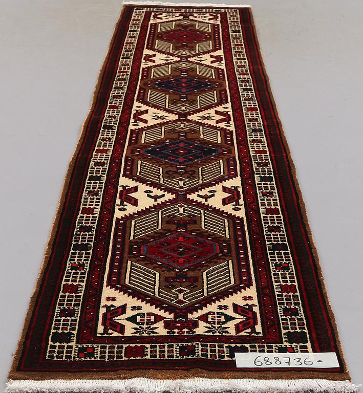 MATTA, Hamadan, ca 313 x 74 cm.