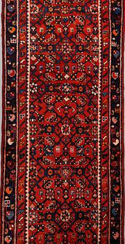 GALLERIMATTA, Hamadan, sent 1900-tal, ca 410x75 cm.