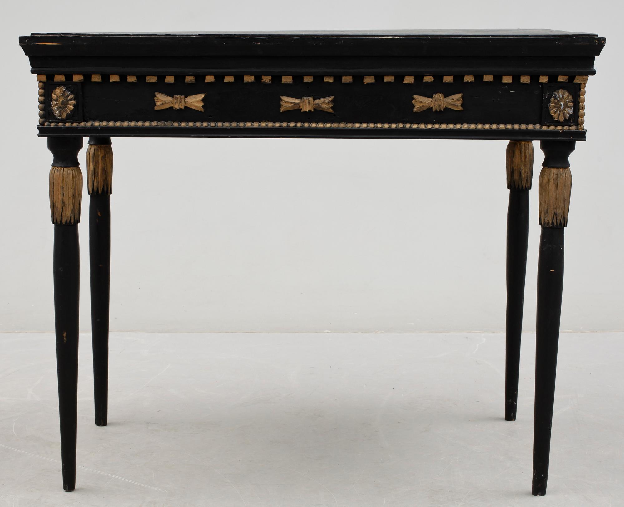 KONSOLBORD, sengustaviansk stil, 1900-talets första hälft.