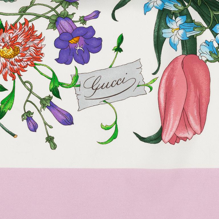 Gucci, a 'Flora' silk scarf.