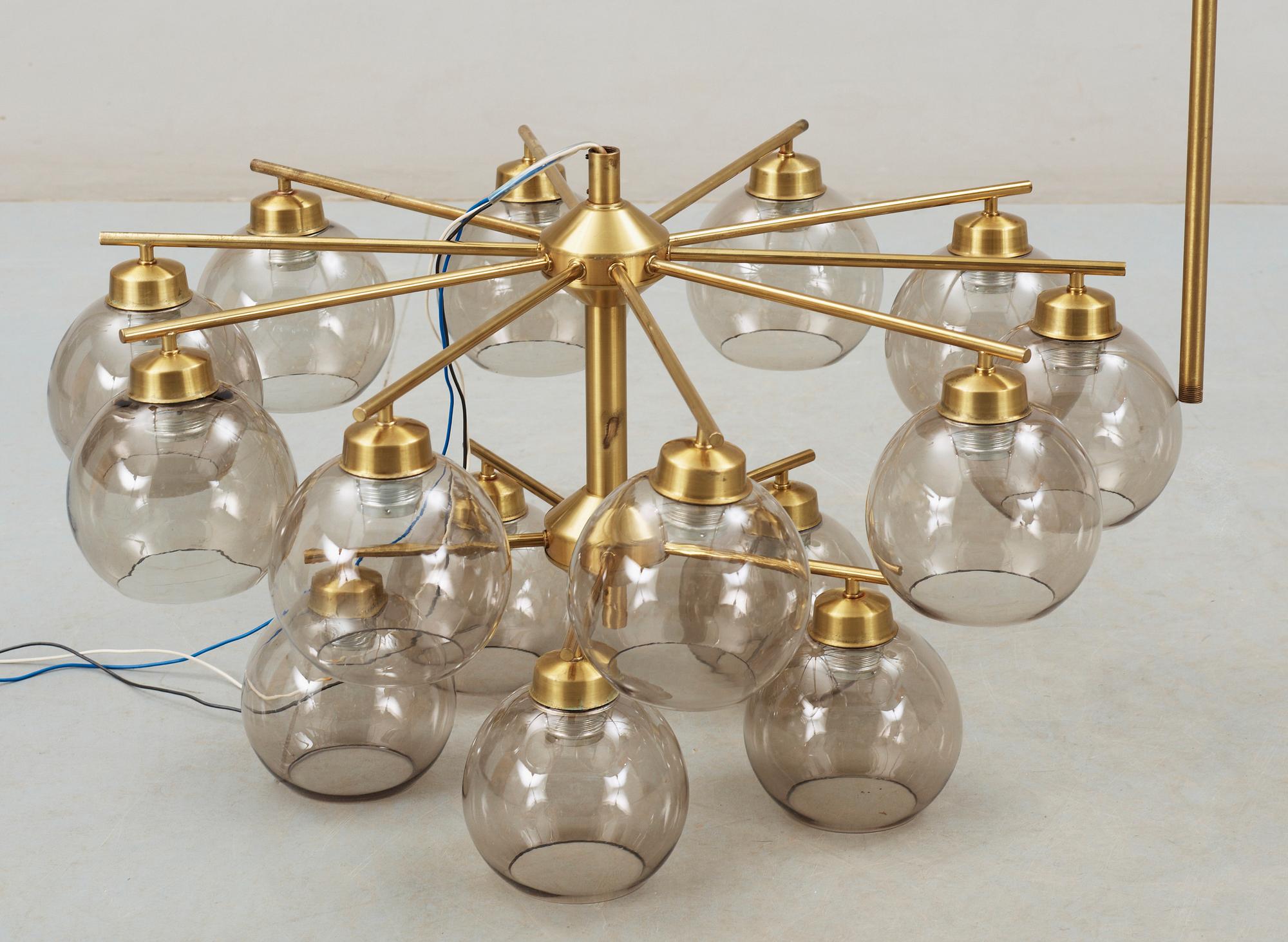 TAKLAMPA, möjligen Hans-Agne Jacobsson, 1900-talets andra hälft. Höjd ca 245cm.