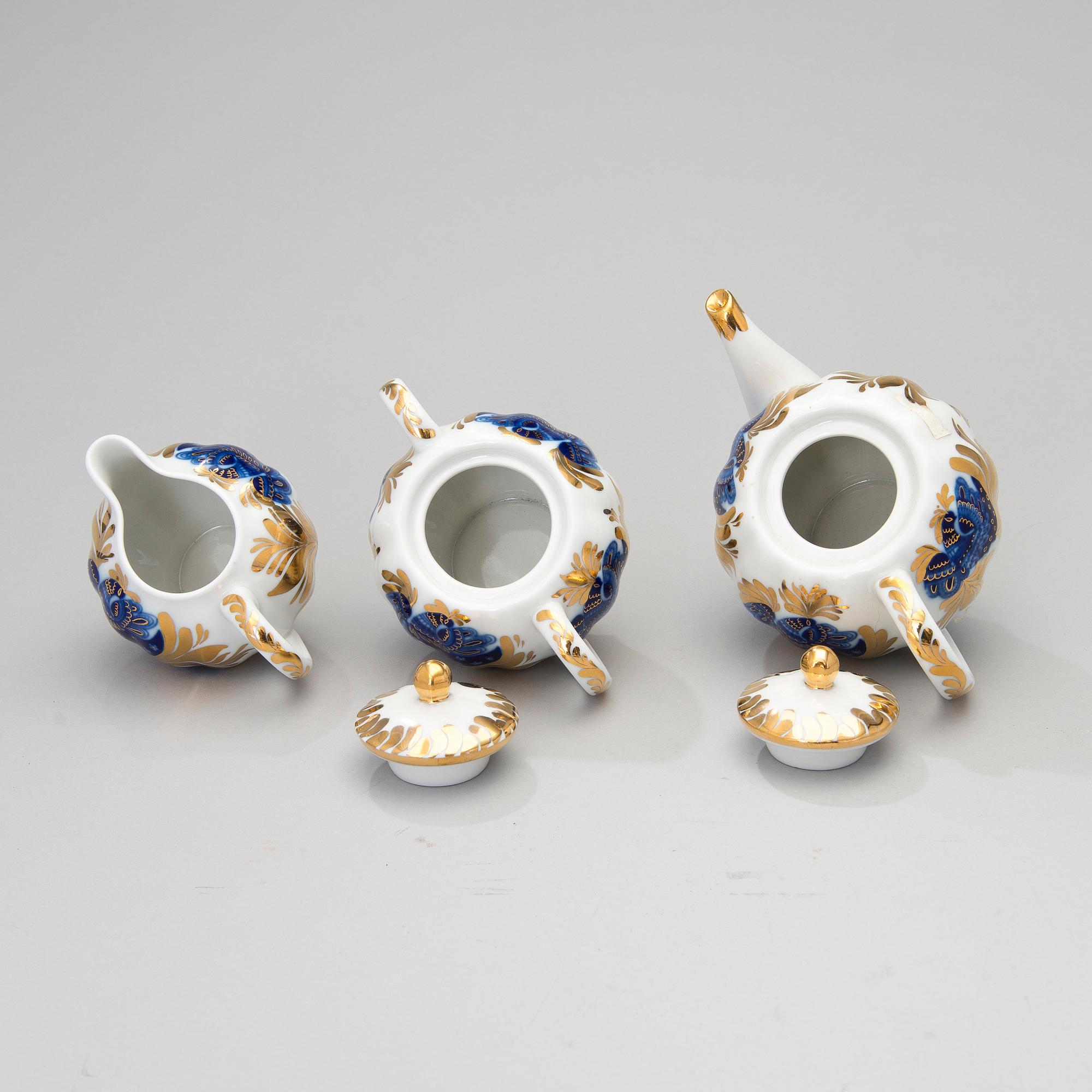 A 34-piece'Golden Garden' porcelain tea- and coffee set from Lomonosov, Soviet Union.