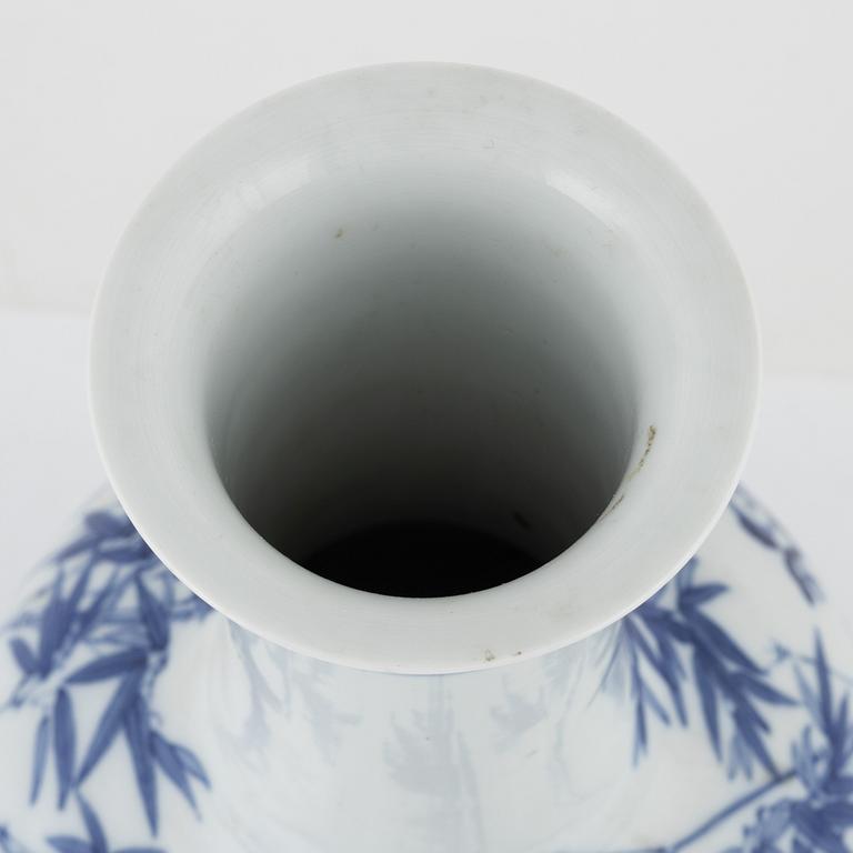 A Chinese blue and white vase, 20th Century.