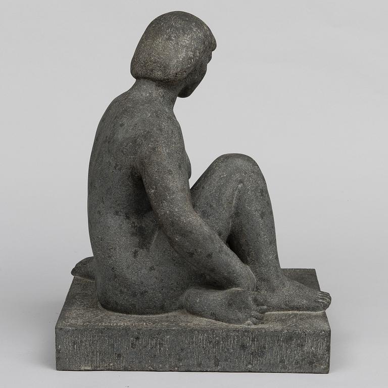 VILJO SAVIKURKI, A GIRL SITTING.