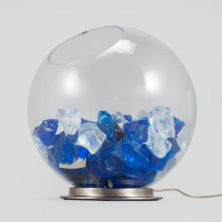Manuela Bucci & Silvia Schwarzer, a 21st century "Horus" table light for ALT Luci Alternative, Murano, Italy.