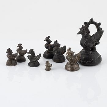 Vikter, åtta stycken, brons. Burma,1800-1900-tal.