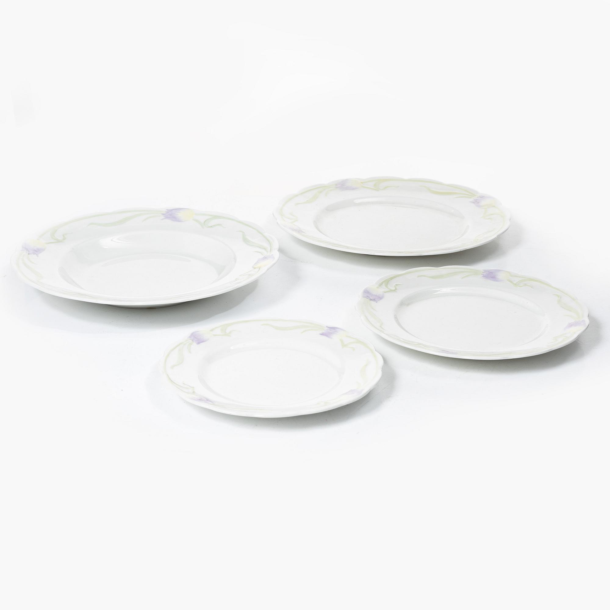 Alf Wallander, a 22-piece 'Tulpan' dinner service, Art Nouveau, Rörstrand, early 20th century.