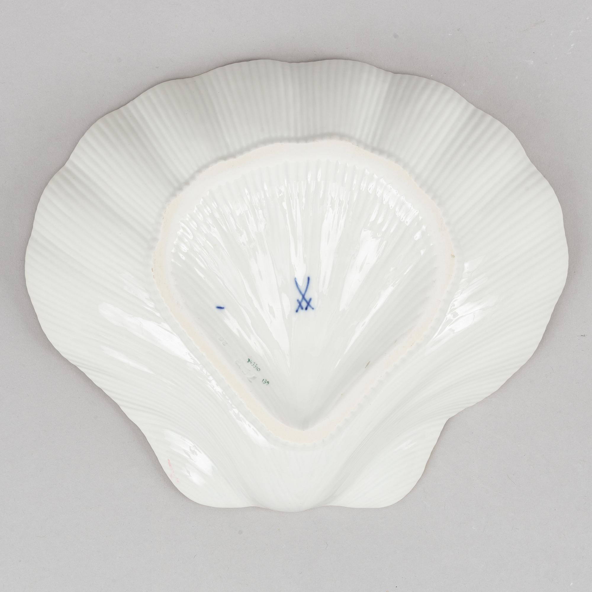 38 pieces, porcelain, Meissen, 1900's.