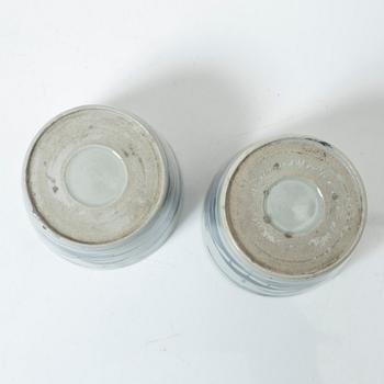 Koppar med fat, 2 stycken samt koppar, 2 stycken. porslin Kina 1700/1800-tal.