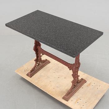 A table by Gaskell & Chambers Ltd, early 1900's.