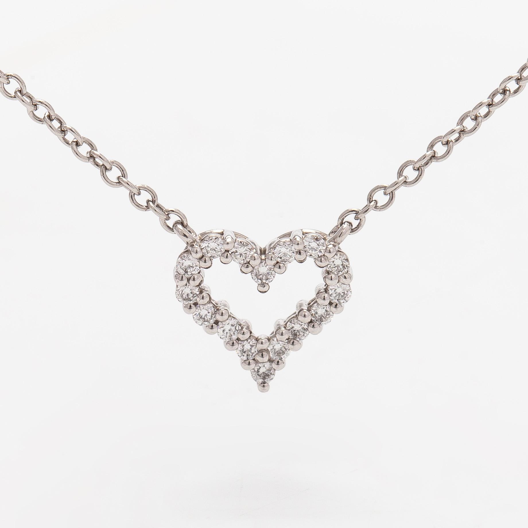 Tiffany & Co, kaulakoru, "Tiffany Hearts", platinaa ja timantteja.