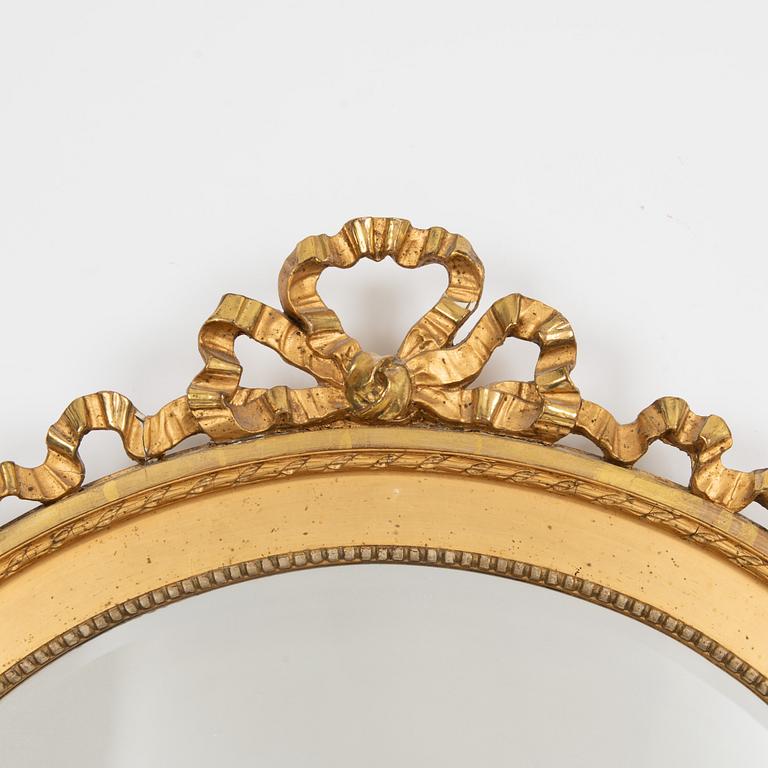 Spegel, gustaviansk stil, 1900-tal.