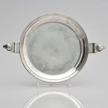 Nils Fougstedt, a vase and bowl, Fabriksaktiebolaget Kronsilver, 1930s.