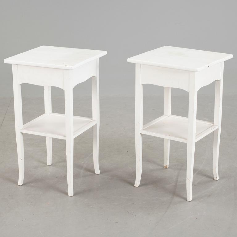 SÄNGBORD, ett par, 1910/20-tal.