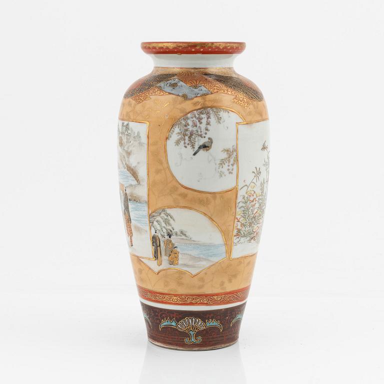 A Satsuma ware vase, Japan, Meiji (1868-1912).