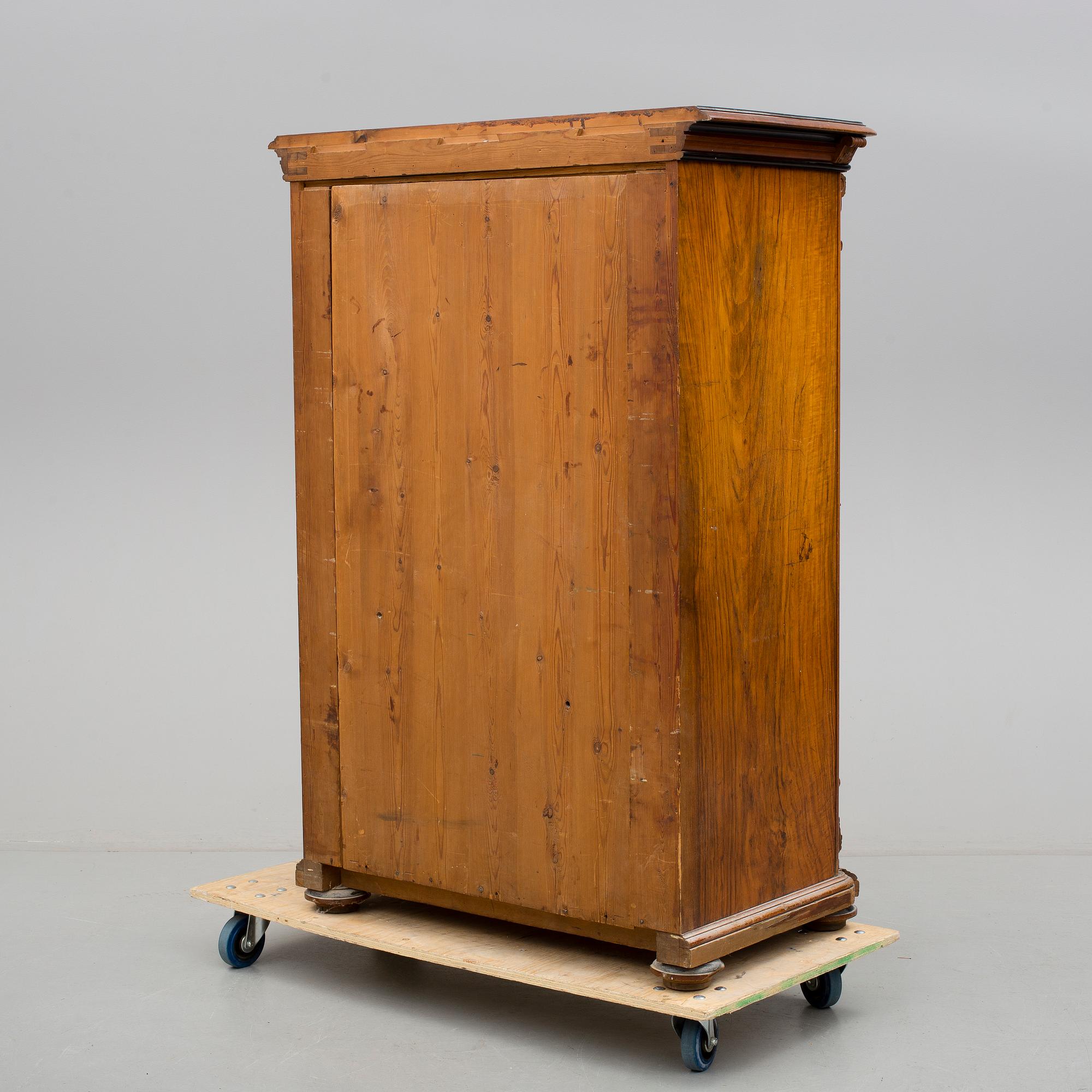 CHIFFONJÉ, Nyrenässans, 1800-talets slut.
