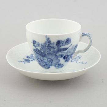 A 21-piece 'Blå blomst' porcelain coffee service, Royal Copenhagen, Denmark.