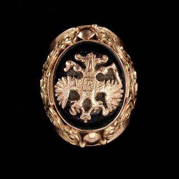 RING, guld 14 K, sovjetiska stämplar 1927-1954.  Vikt ca 19,8 g.