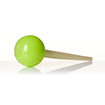 Gunnel Sahlin, flaska, Pilchuck Glass School, Seattle, 1995, blåst av Dante Marioni.