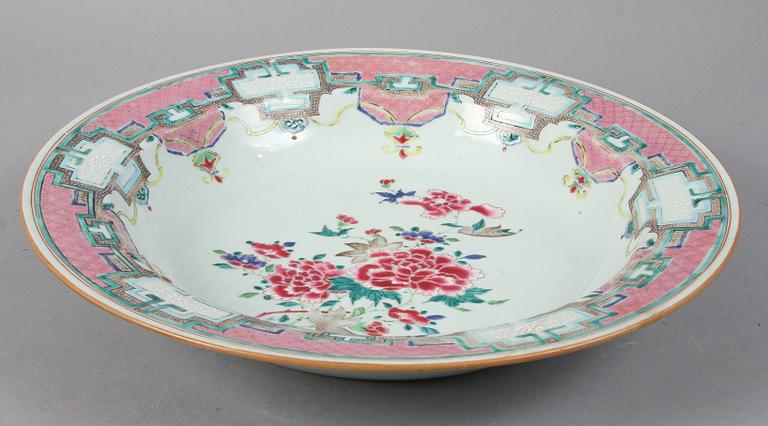 SKÅLFAT, porslin, Kina, 1700-tal.
