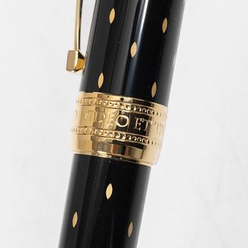 A Montblanc fountain pen, limited edition 'Queen Elizabeth I' from the series 'Patrons of Art'.