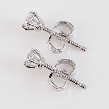 ÖRHÄNGEN, 1 par, 18K vitguld och diamanter tot ca 0.19 ct.