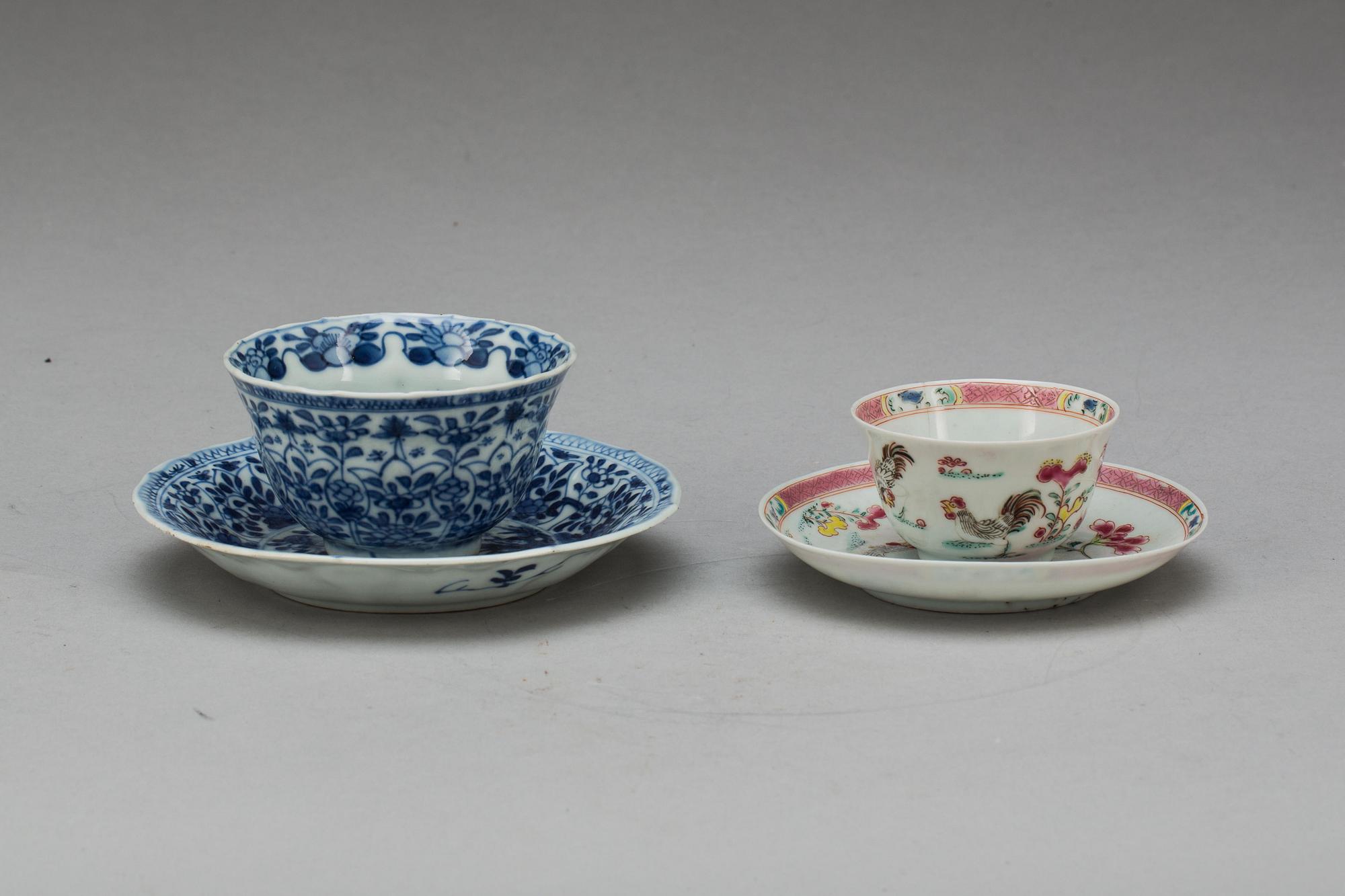 KOPPAR PÅ FAT, 2 st. Porslin, Kina bl.a Qianlong (1736-1795).
