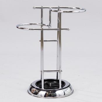 A umbrella stand from the latter half of the 21st century.